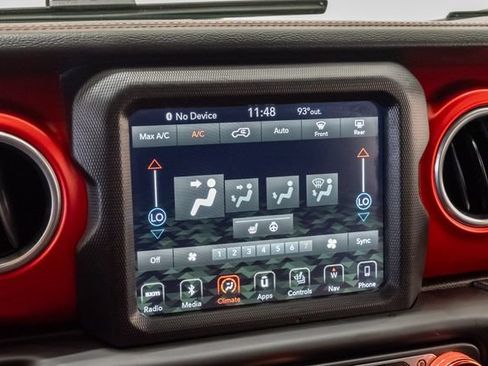 Used 2018 Jeep Wrangler Unlimited Rubicon AWD/4WD image 17