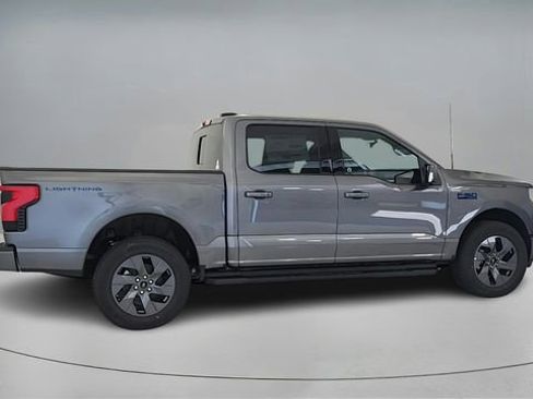 New 2025 Ford F150 Lightning Lariat image 8