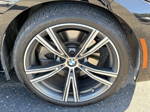 Used 2024 BMW 330i Sedan w/ Convenience Package RWD image 5