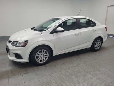 Used 2018 Chevrolet Sonic LS image 2