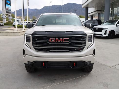 New 2026 GMC Sierra 1500 AT4 w/ AT4 Premium Package AWD/4WD image 9
