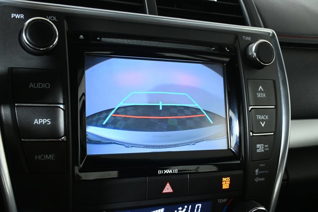 Used 2016 Toyota Camry XSE w/ Moonroof Package FWD image 25