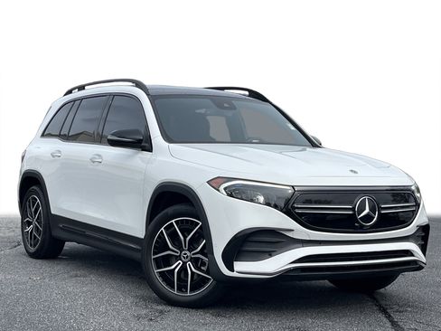 Used 2023 Mercedes-Benz EQB 350 4MATIC SUV image 2