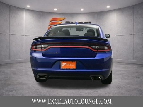 Used 2022 Dodge Charger SXT w/ Blacktop Package AWD/4WD image 7
