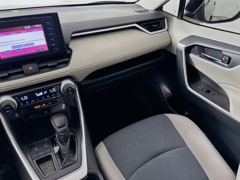 Used 2019 Toyota RAV4 XLE image 23