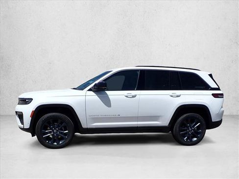 New 2026 Jeep Grand Cherokee Limited AWD/4WD image 2