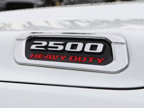Used 2024 RAM 2500 Big Horn AWD/4WD image 43