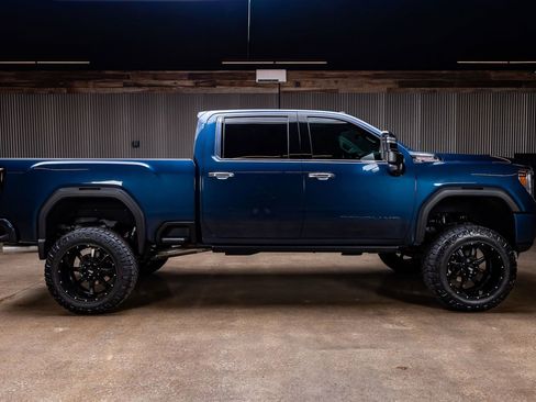 Used 2020 GMC Sierra 2500 Denali w/ Denali Ultimate Package image 10