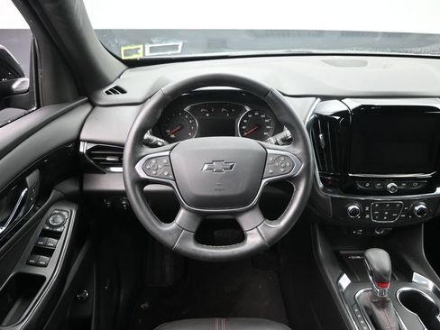 Used 2023 Chevrolet Traverse RS image 21