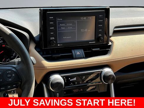 Used 2020 Toyota RAV4 LE FWD image 10