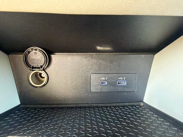 Used 2024 Nissan Pathfinder SV AWD/4WD image 33