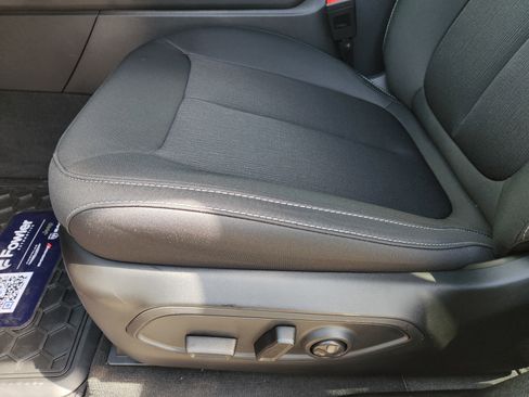 New 2026 Jeep Grand Cherokee L Laredo RWD image 18