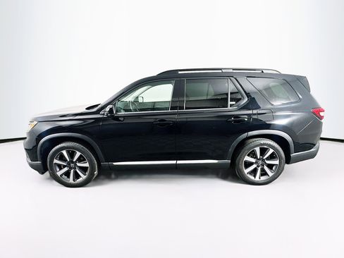 Used 2023 Honda Pilot Elite image 4