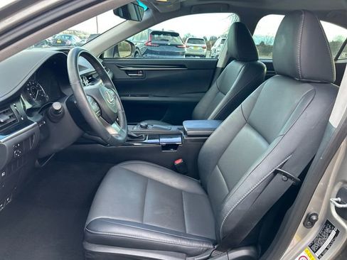Used 2018 Lexus ES 350 image 16