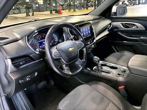 Used 2022 Chevrolet Traverse LT AWD/4WD image 8