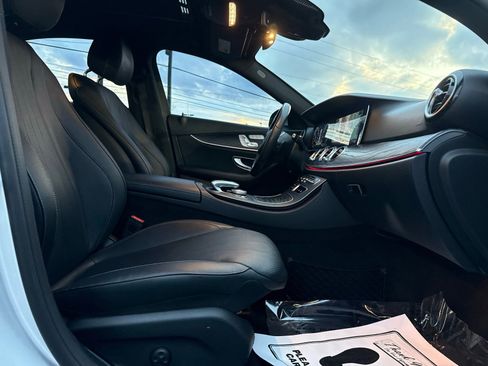 Used 2018 Mercedes-Benz E 300 image 33
