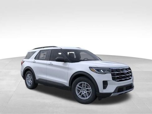 New 2026 Ford Explorer Active image 9