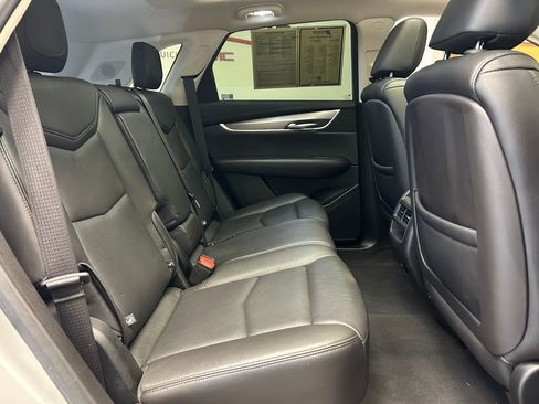 Used 2019 Cadillac XT5 Luxury image 25