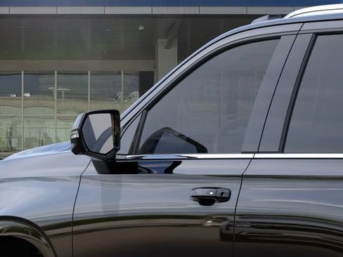 New 2026 Chevrolet Tahoe LT w/ Comfort Package AWD/4WD image 12
