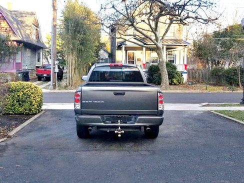Used 2005 Dodge Ram 1500 Truck SLT RWD image 9
