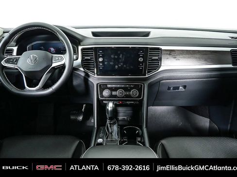 Used 2023 Volkswagen Atlas SE image 19