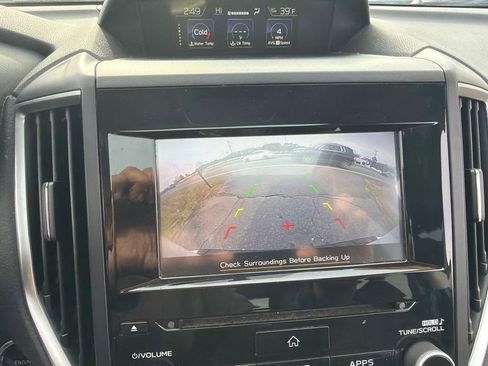 Used 2019 Subaru Forester Premium image 22