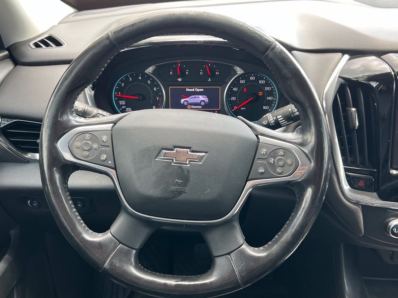 Used 2020 Chevrolet Traverse RS w/ LPO, Floor Liner Package FWD image 15