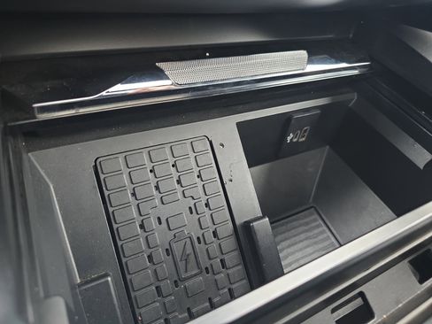 Used 2023 Ford F250 Lariat w/ Lariat Ultimate Package image 37