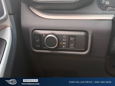 Used 2023 Ford Explorer XLT RWD image 21