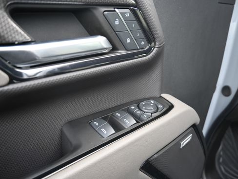 Used 2024 Chevrolet Silverado 2500 ZR2 w/ ZR2 Bison Edition image 18