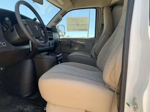 New 2026 Chevrolet Express 2500 RWD image 17