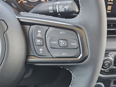 New 2025 Jeep Gladiator Rubicon w/ Convenience Group image 29