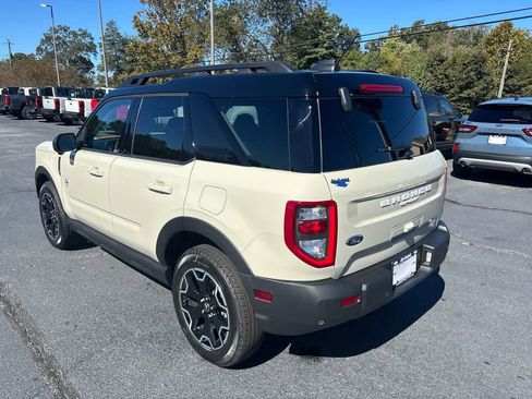 New 2025 Ford Bronco Sport Outer Banks w/ Outer Banks Tech Package+ image 3