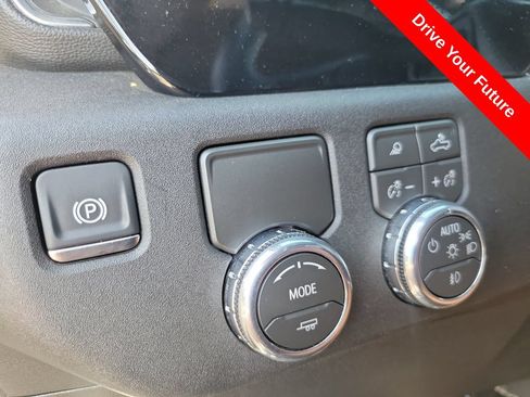 Used 2026 GMC Sierra 1500 SLT RWD image 13