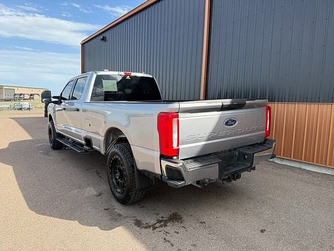 Used 2024 Ford F350 XLT AWD/4WD image 6