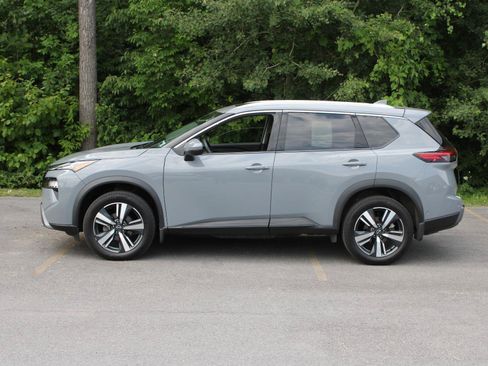 Used 2024 Nissan Rogue SL w/ SL Premium Package AWD/4WD image 5