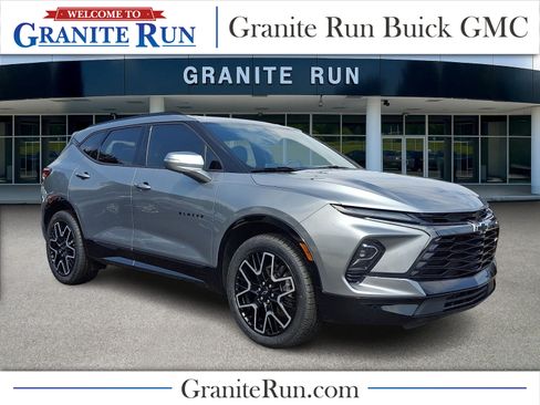 Used 2023 Chevrolet Blazer RS w/ Enhanced Convenience Package FWD image 1