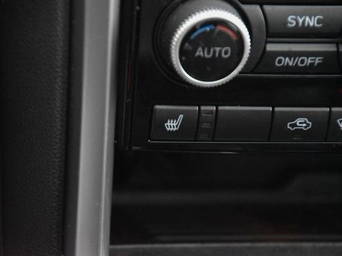 Used 2022 Subaru Ascent Limited w/ Technology Package image 24