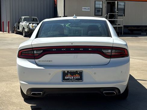 Used 2023 Dodge Charger SXT image 4