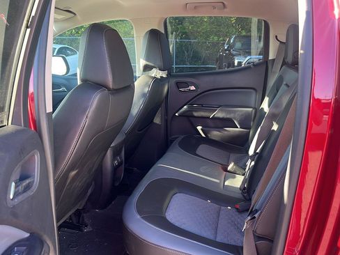 Used 2020 Chevrolet Colorado Z71 AWD/4WD image 8