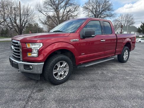 Used 2017 Ford F150 XLT w/ Equipment Group 302A Luxury image 2