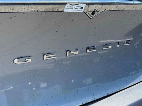 Used 2024 Genesis G80 image 12