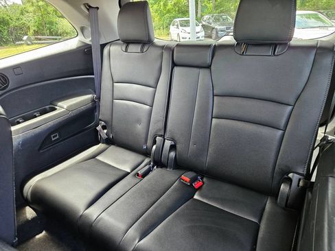 Used 2017 Honda Pilot Touring image 23