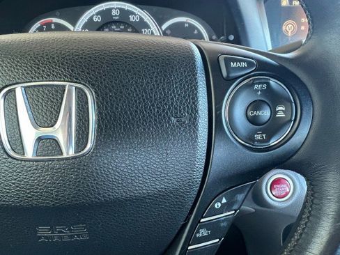 Used 2013 Honda Accord Touring image 26