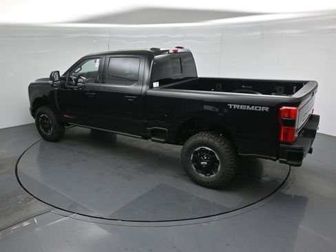 New 2026 Ford F250 Platinum w/ Tremor Off-Road Package AWD/4WD image 44