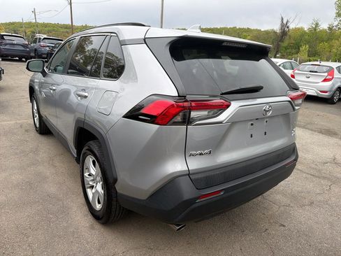 Used 2019 Toyota RAV4 XLE w/ Convenience Package AWD/4WD image 14