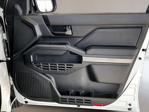 Used 2025 Toyota Tacoma SR5 image 25