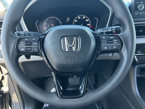 Certified 2023 Honda Pilot LX image 26