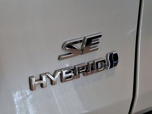 Certified 2023 Toyota RAV4 SE image 30