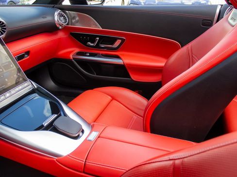 Used 2022 Mercedes-Benz SL 55 AMG 4MATIC image 20